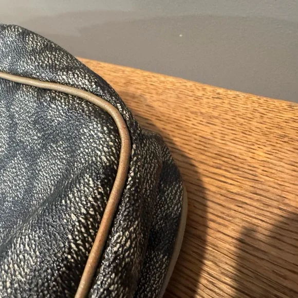 Yves Saint Laurent YSL Vintage Giraffe Print Canvas Tote Shoulder Bag - Picture 12 of 12